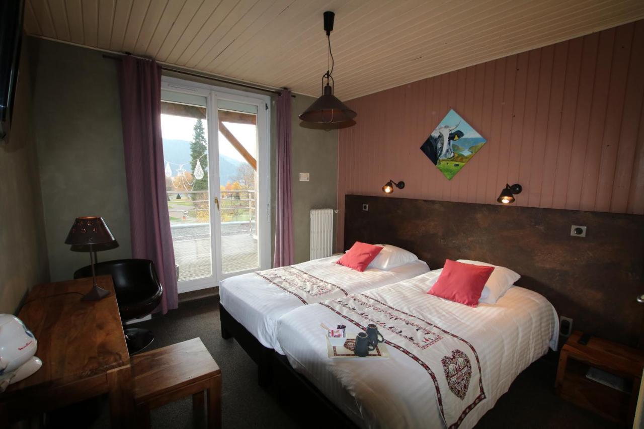 Hotel Les Loges Du Parc Gérardmer Esterno foto
