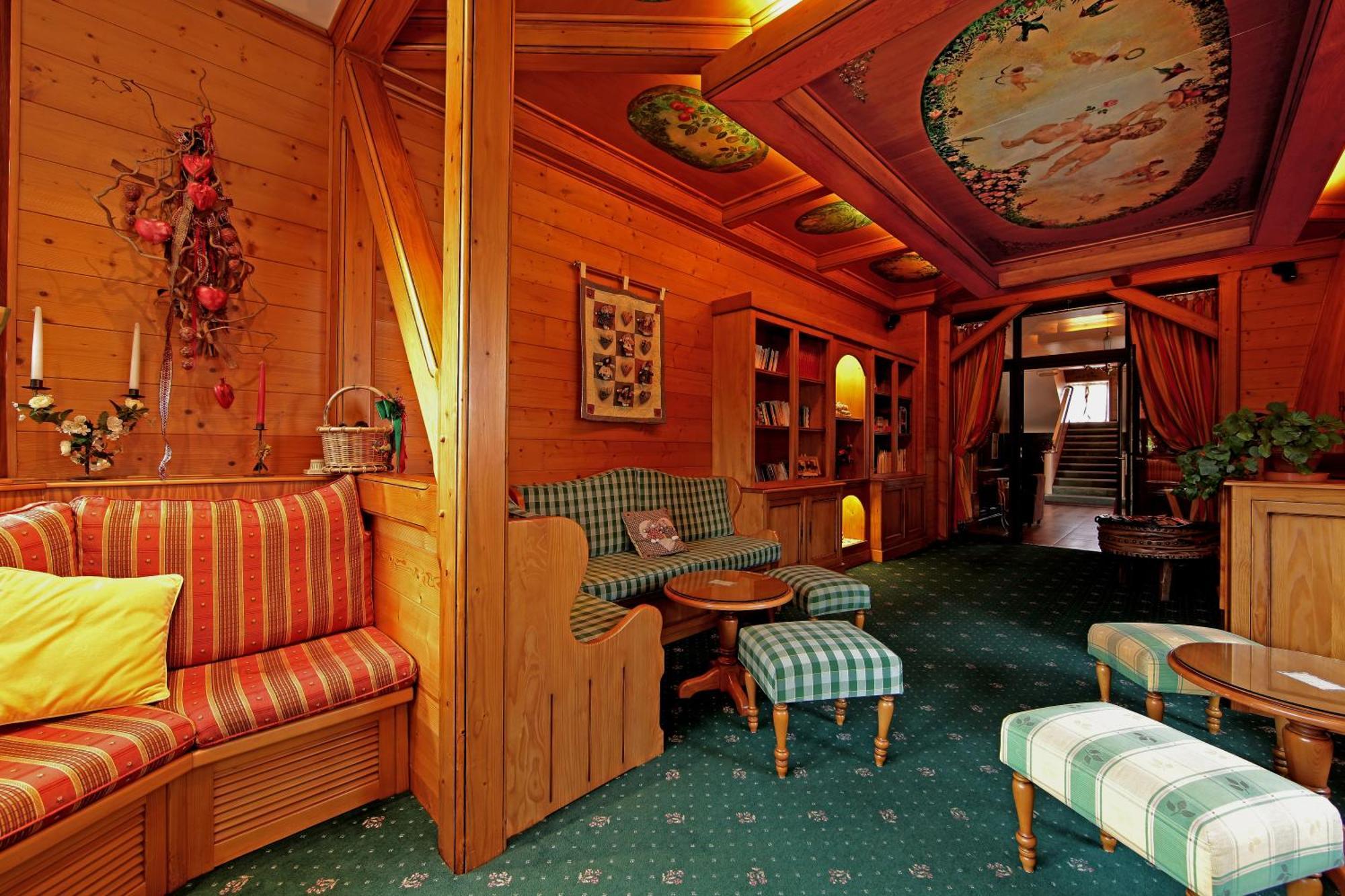 Hotel Les Loges Du Parc Gérardmer Esterno foto