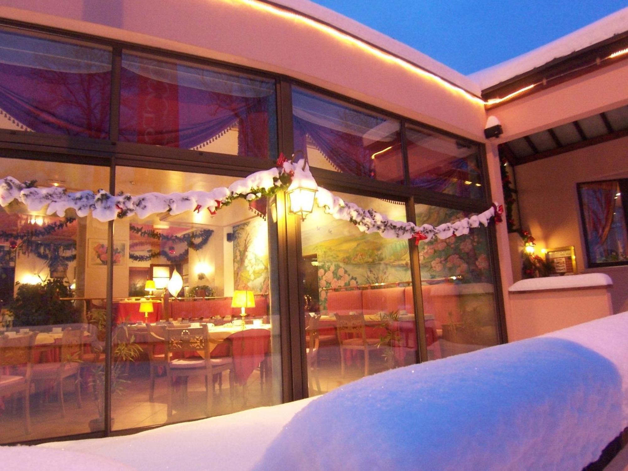 Hotel Les Loges Du Parc Gérardmer Esterno foto